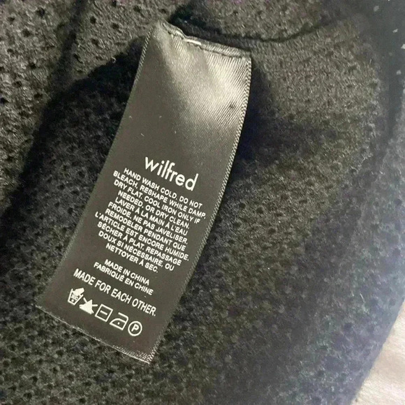 Wilfred Rosetta Cropped Sweater, black sweater size L - Picture 6 of 10